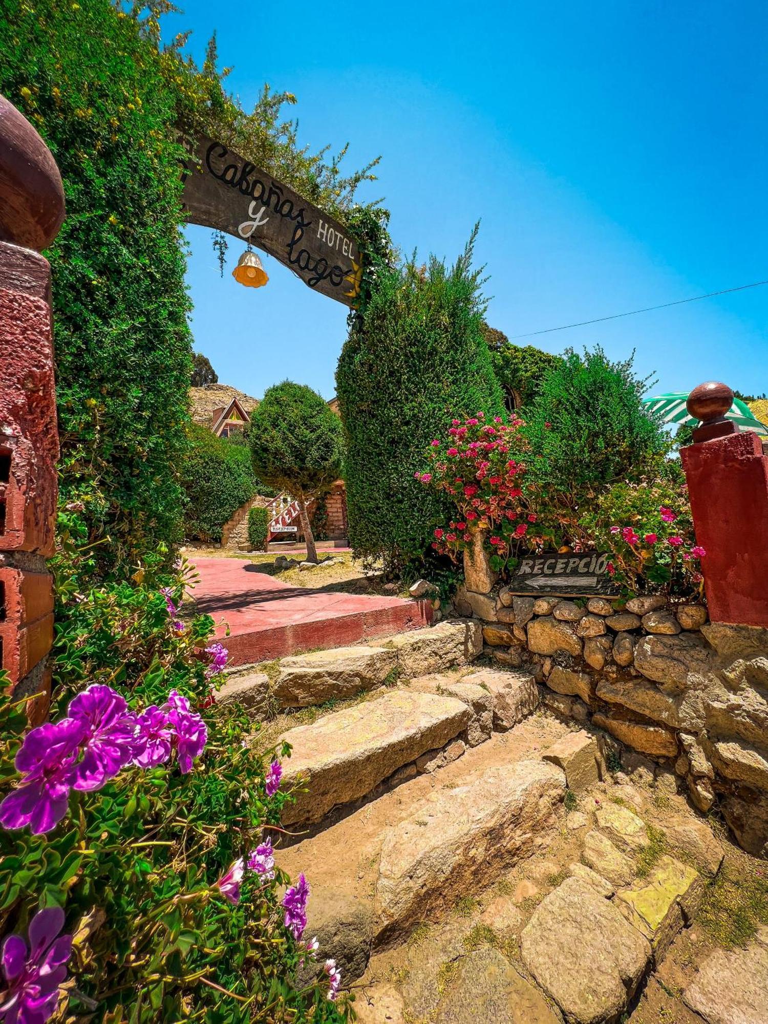 Hostal Sol Y Lago โกปากาบานา ภายนอก รูปภาพ