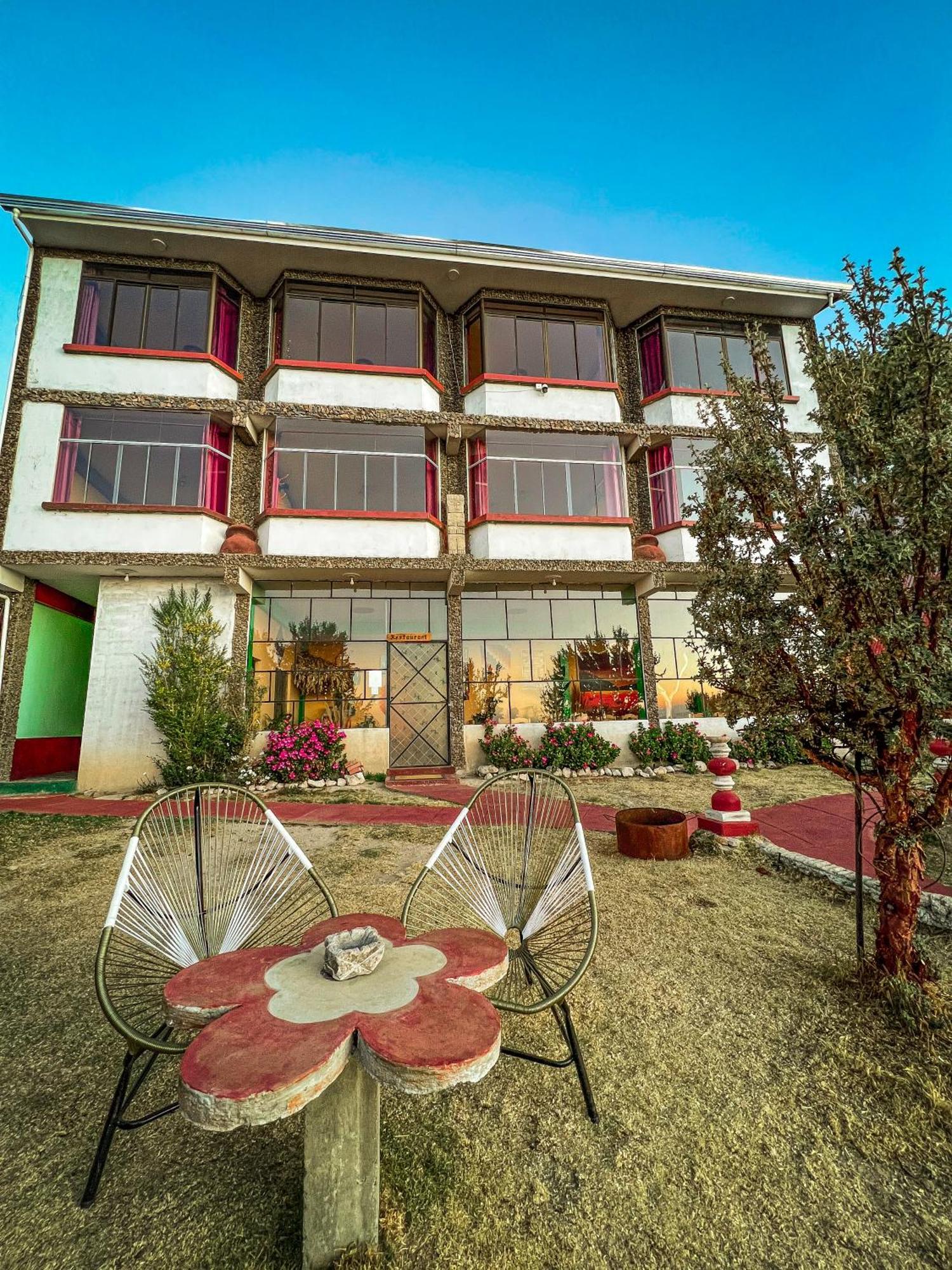 Hostal Sol Y Lago โกปากาบานา ภายนอก รูปภาพ