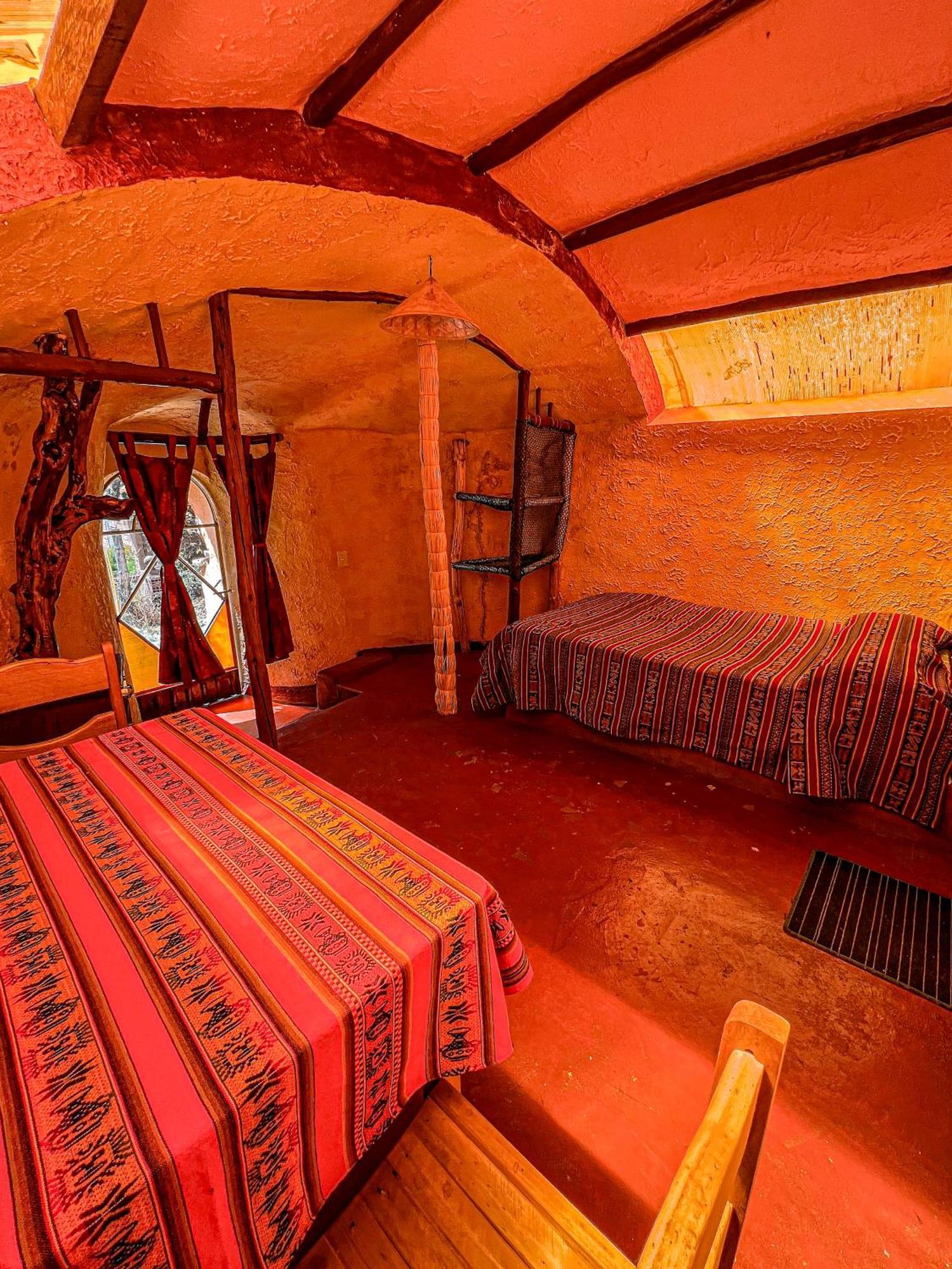 Hostal Sol Y Lago โกปากาบานา ภายนอก รูปภาพ