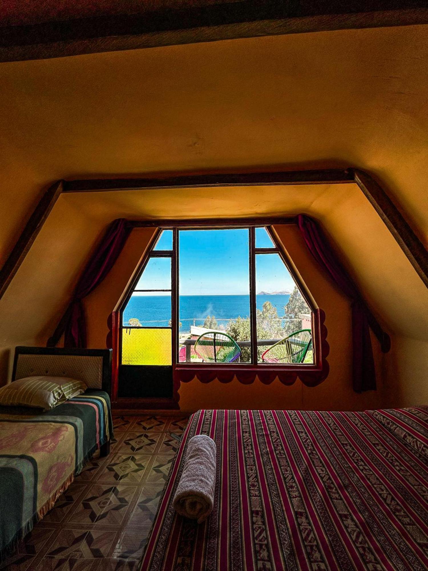 Hostal Sol Y Lago โกปากาบานา ภายนอก รูปภาพ