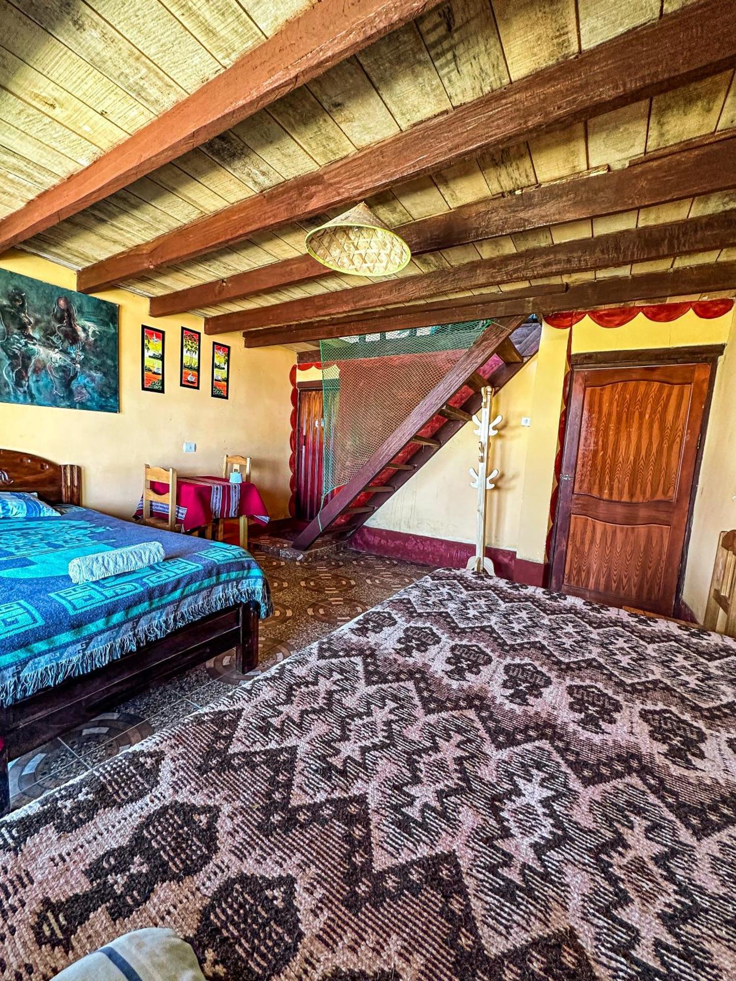 Hostal Sol Y Lago โกปากาบานา ภายนอก รูปภาพ