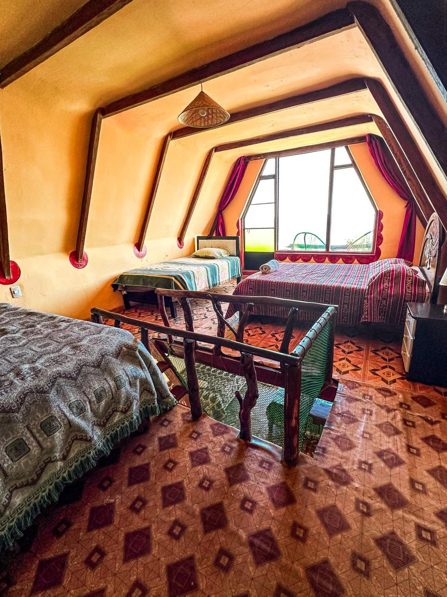 Hostal Sol Y Lago โกปากาบานา ภายนอก รูปภาพ