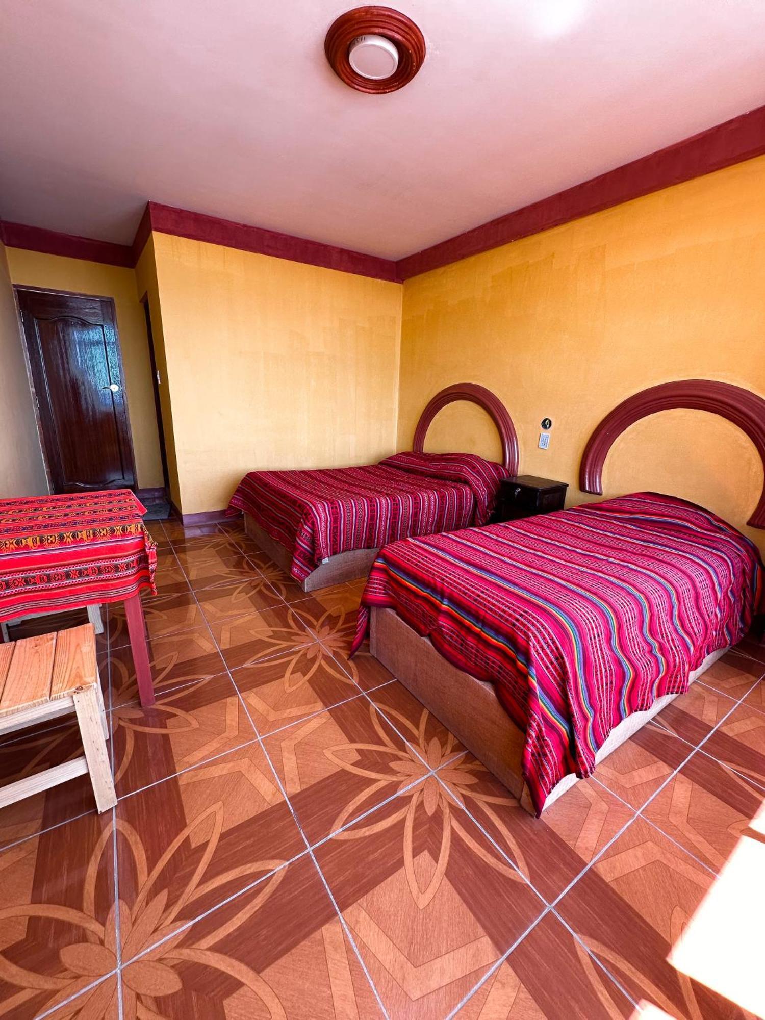 Hostal Sol Y Lago โกปากาบานา ภายนอก รูปภาพ