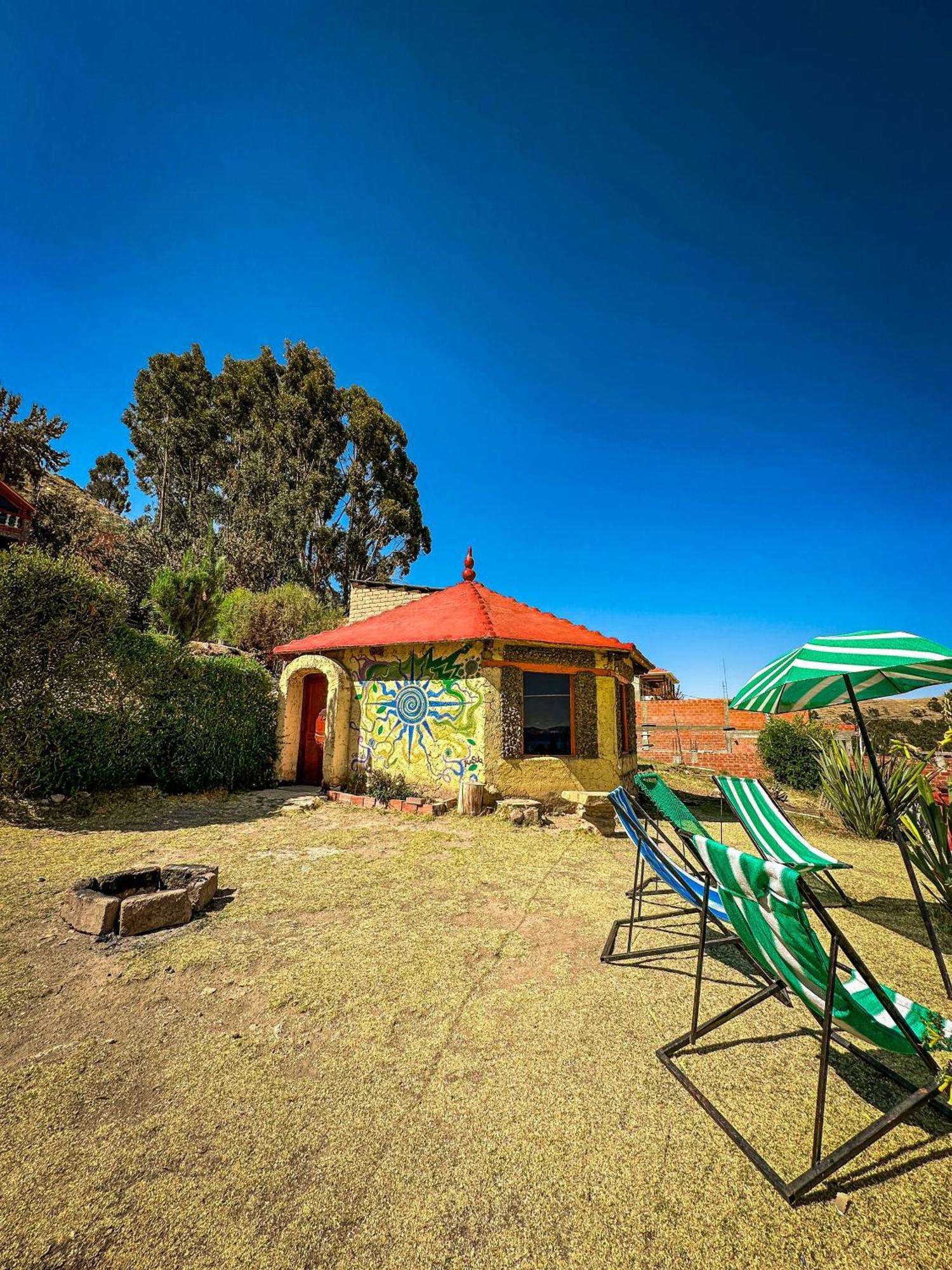 Hostal Sol Y Lago โกปากาบานา ภายนอก รูปภาพ