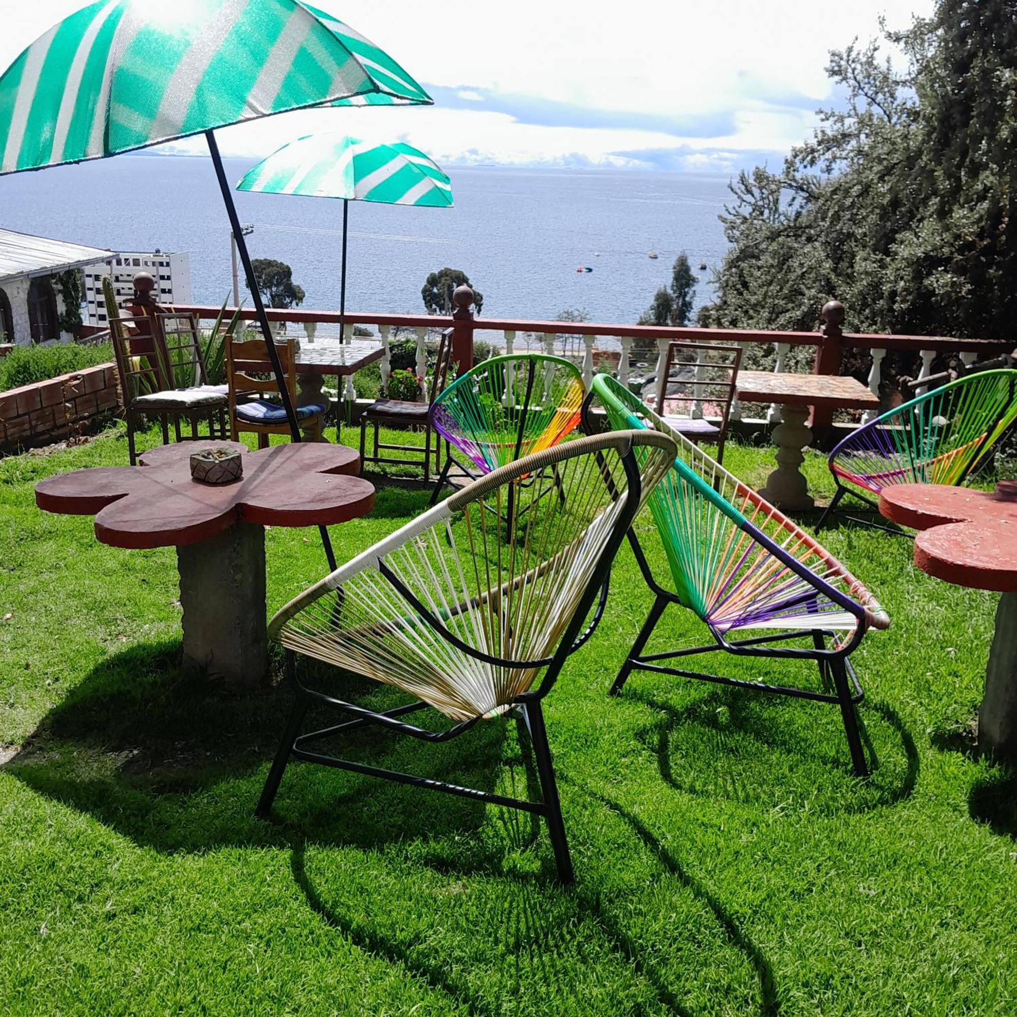 Hostal Sol Y Lago โกปากาบานา ภายนอก รูปภาพ